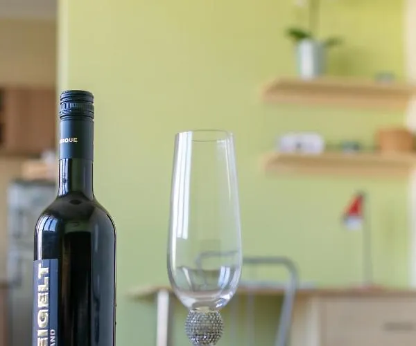 아파트 Kremowy - Blisko Morza I Sopotu 그단스크